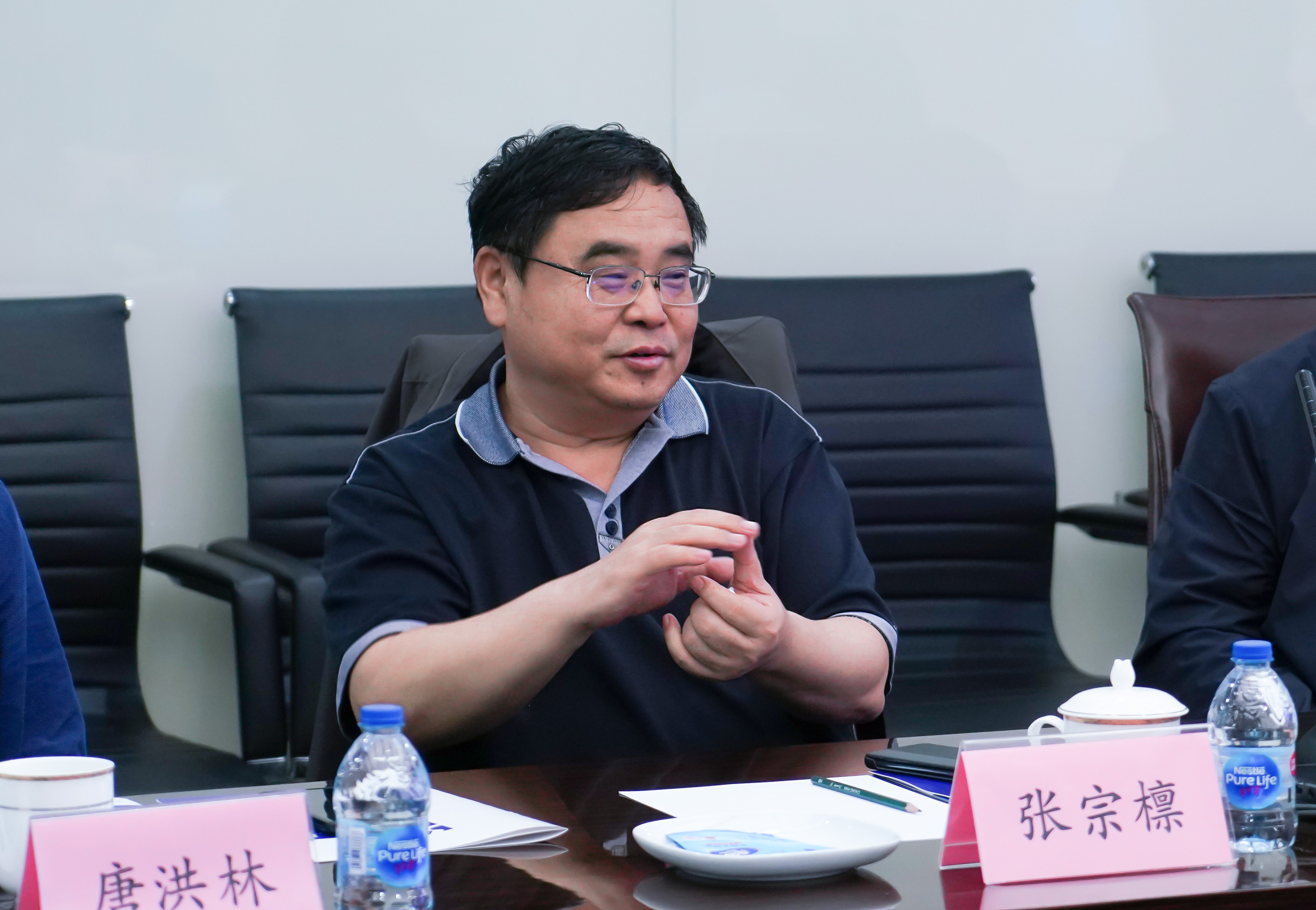 中石化胜利石油工程公司张宗檩书记一行莅临冰球突破mg参观交流(图4)