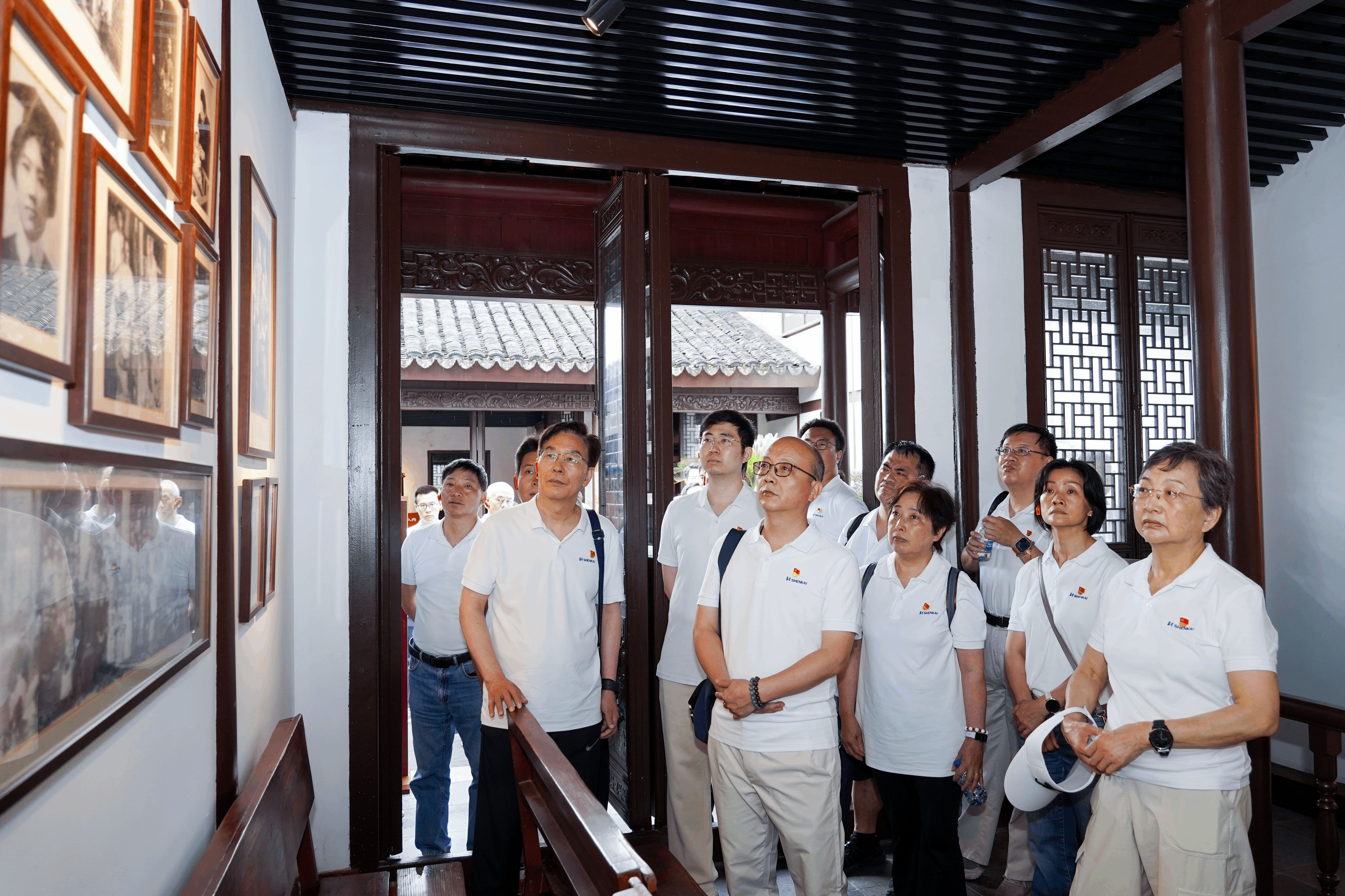 追寻先贤足迹，坚守初心使命——冰球突破mg组织开展“庆七一”主题党建活动(图3)